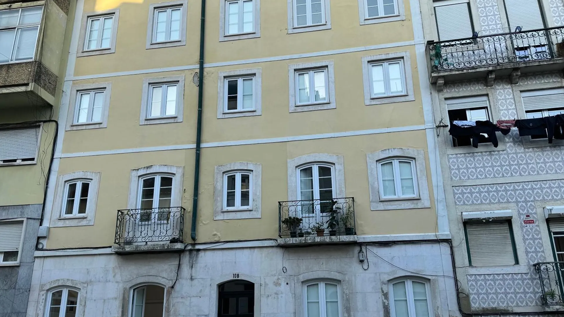 Amazing Apolonia Apartment Lisbon Portugal
